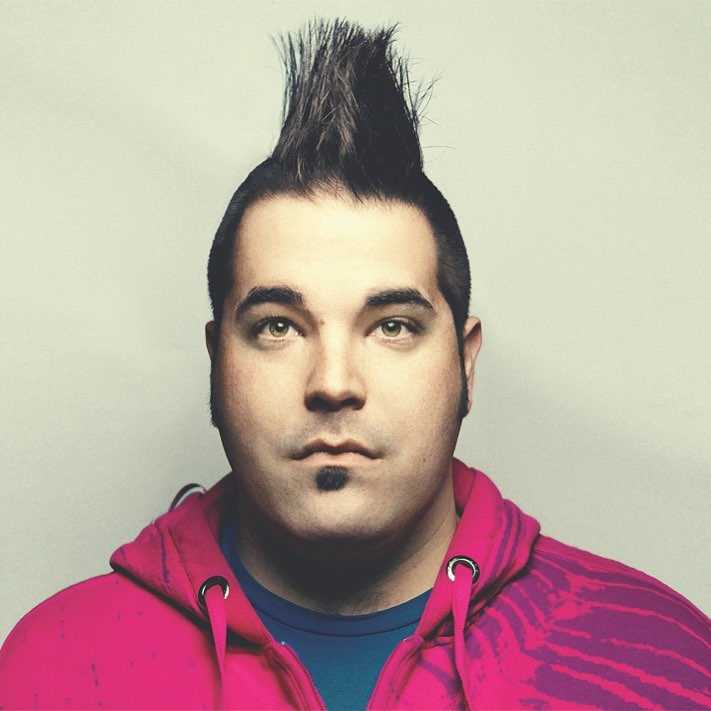 Aaron Staebell headshot