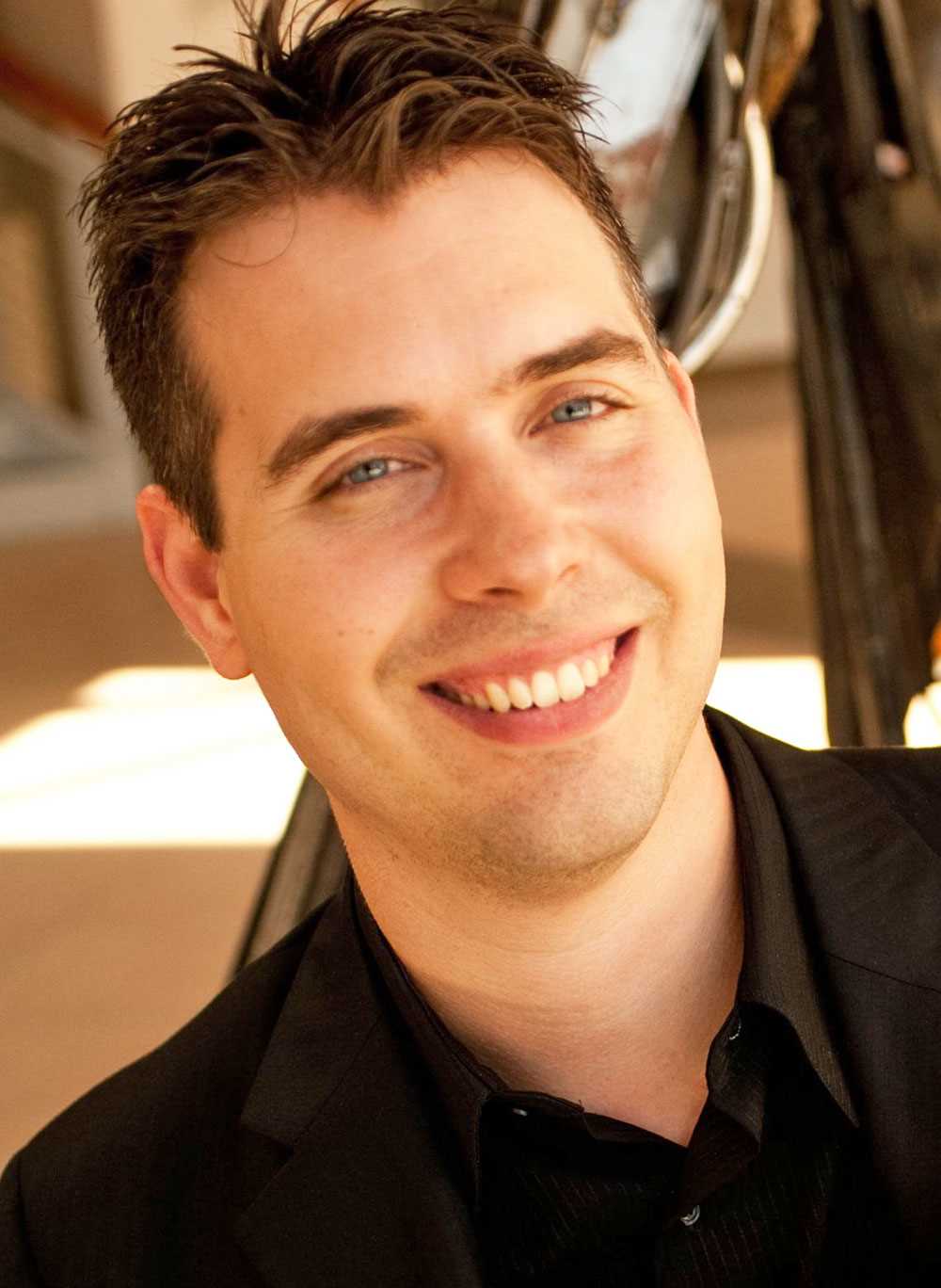 Jonathan Brin headshot