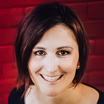Julie Runion headshot